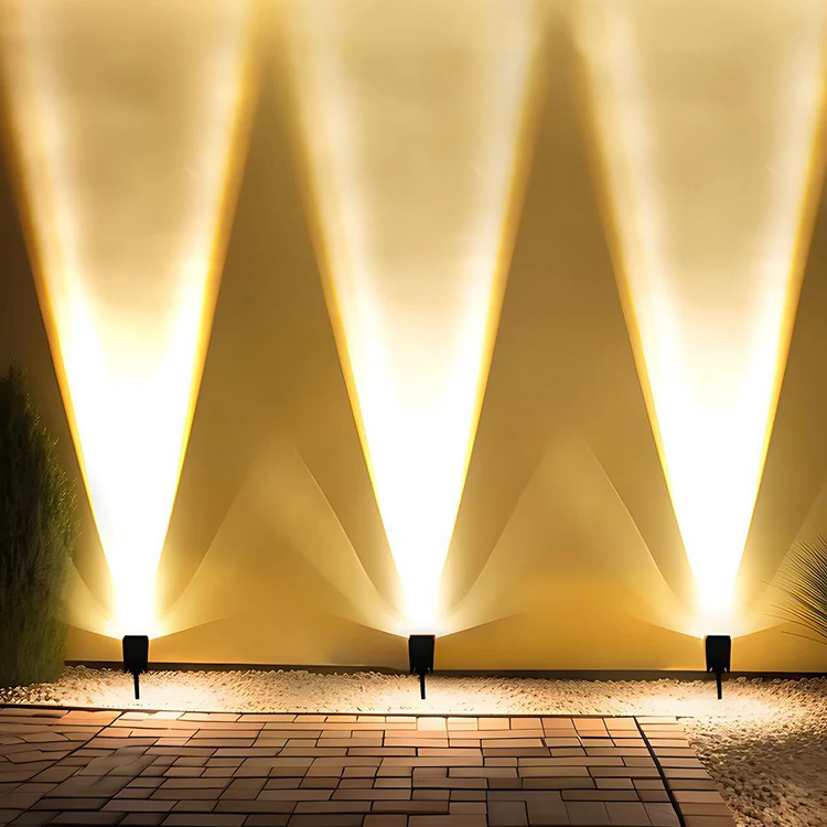 Solar Spotlight - Waterproof LED Light - Adjustable Zoom