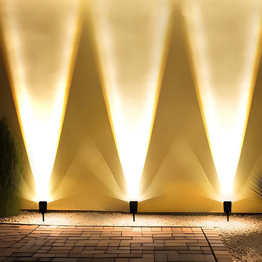 Solar Spotlight - Waterproof LED Light - Adjustable Zoom